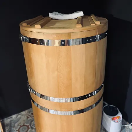 アパートホテル Rooms & Apartment Zala Near Airport & Cable Car