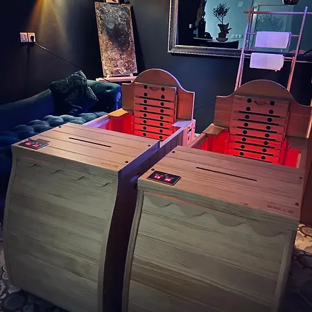 Ξενοδοχείο με διαμερίσματα Rooms & Apartment Zala Skier-Friendly Near Cable Car 3*