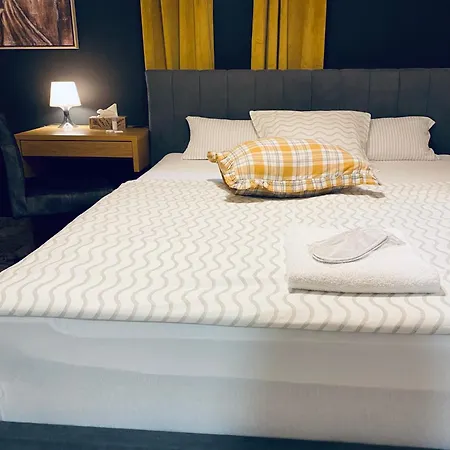 & Zala Airport Shuttle Option Aparthotel