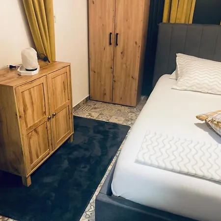 & Zala Airport Shuttle Option Cerklje na Gorenjskem