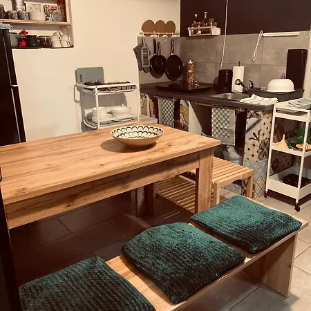 Rooms & Apartment Zala Near Airport & Cable Car