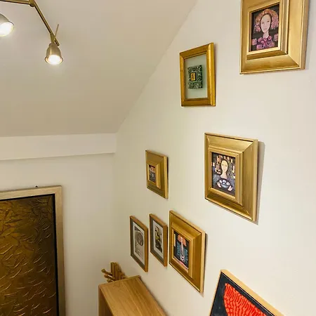 アパートホテル Rooms & Apartment Zala Near Airport & Cable Car ツェルクニェ・ナ・ゴレニスケム