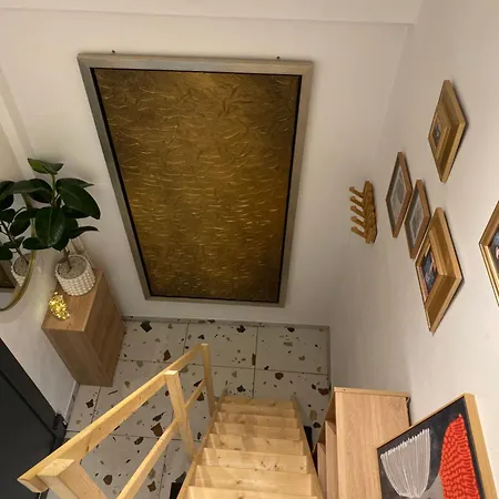 Rooms & Apartment Zala Near Airport & Cable Car アパートホテル ツェルクニェ・ナ・ゴレニスケム