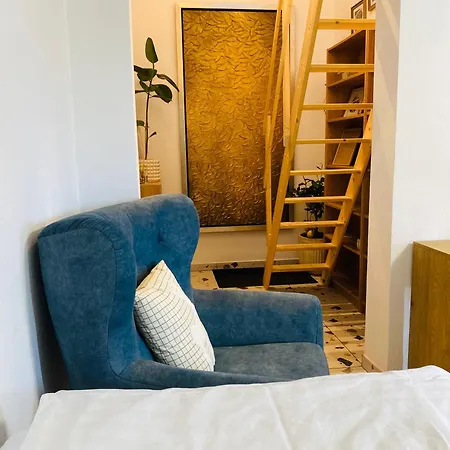 & Zala Air-conditioned Near Airport 4* 戈雷尼斯卡地区采尔克列