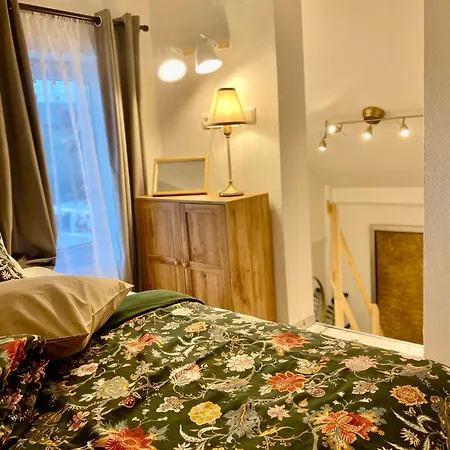 & Zala Air-conditioned Near Airport 4* 戈雷尼斯卡地区采尔克列