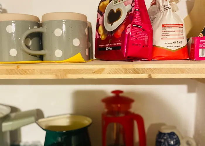 מלון דירות & Zala Near Airport & Cable Car צרקליה נה גורניסקם