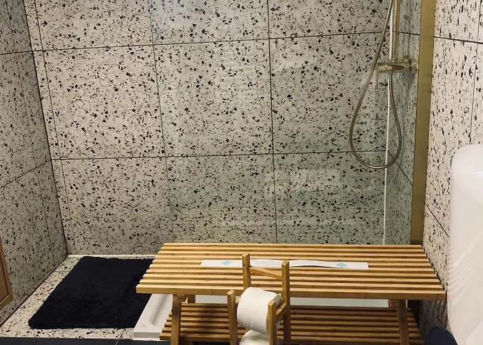 & Zala Near Airport & Cable Car Aparthotel 3*