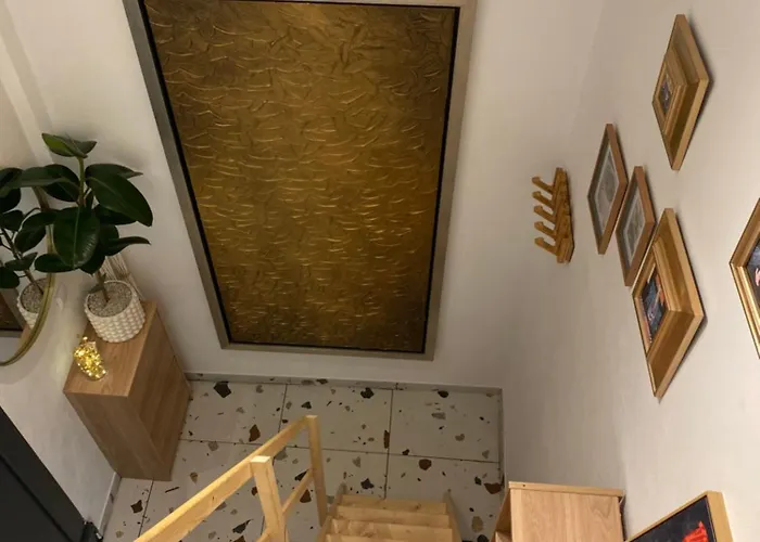 & Zala Near Airport & Cable Car מלון דירות צרקליה נה גורניסקם