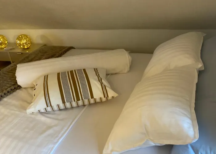 Aparthotel & Zala Near Airport & Cable Car 3*