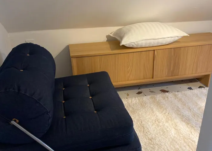 & Zala Near Airport & Cable Car 3*