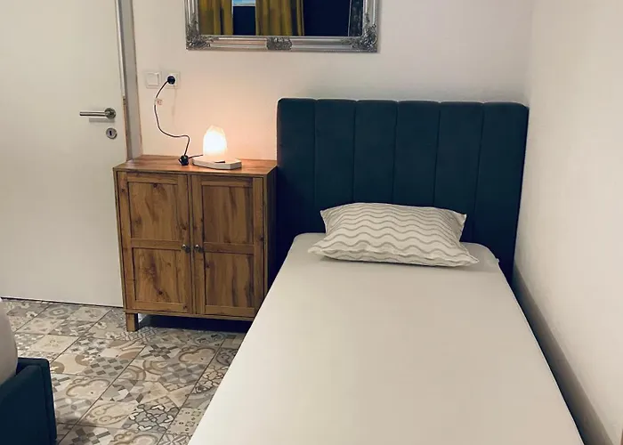 & Zala Near Airport & Cable Car 4* Cerklje na Gorenjskem